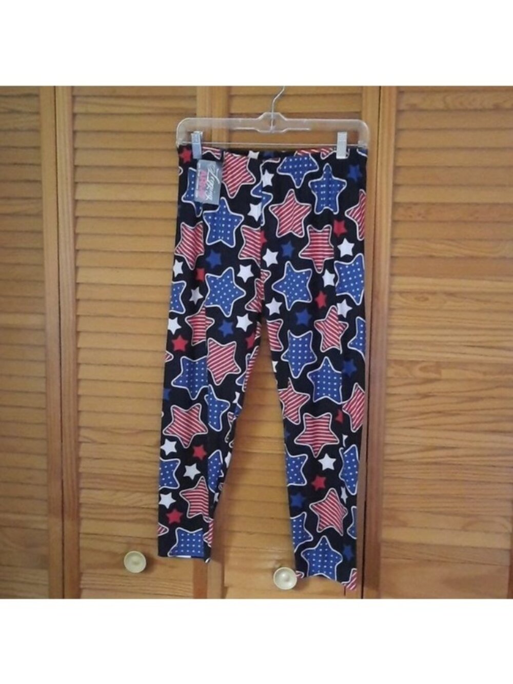 Legging Army NWT Patriotic Stars and Stripes Capri Leggings Plus Size 14-20